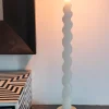 Portavelas De Resina Con Diseño De Rayas Blancas Y Negras Bajo Pequeño