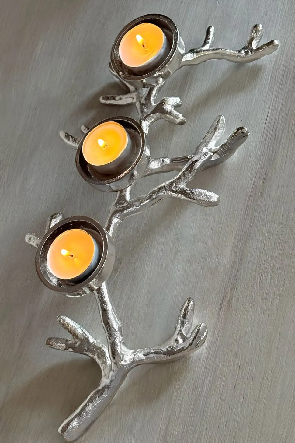 Portavelas Plateado Para Tres Velas Con Diseño De Cuerno De Ciervo