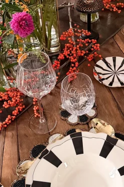 Posavasos Flor Blanco Y Negro Bordado Con Cuentas