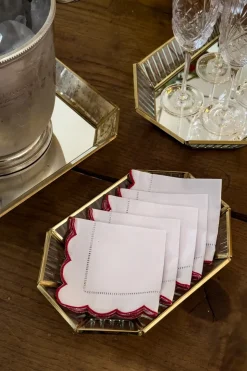 Servilleta De Cóctel Con Borde Ondulado Y Detalle De Vainica