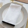 Servilleta De Lino Blanca Con Borde Negro