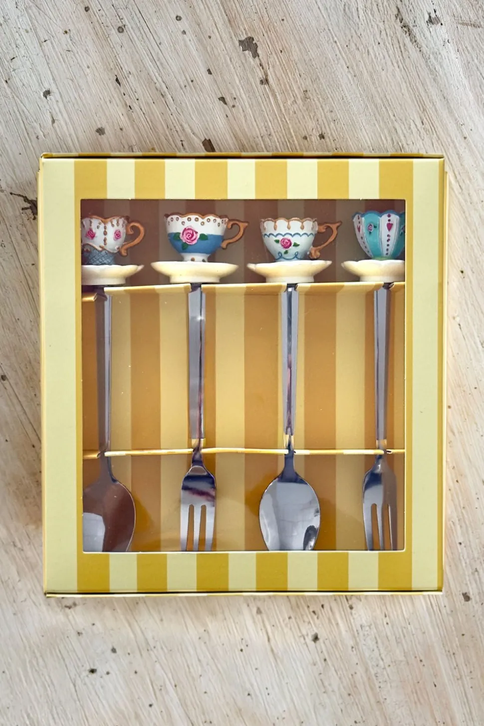 Set Cucharas Y Tenedores Diseño Tazas
