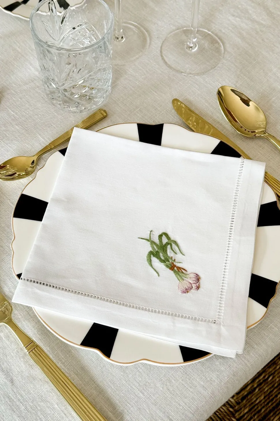 Set de 6 Servilletas Bordadas a Mano con Diseño de Verduras