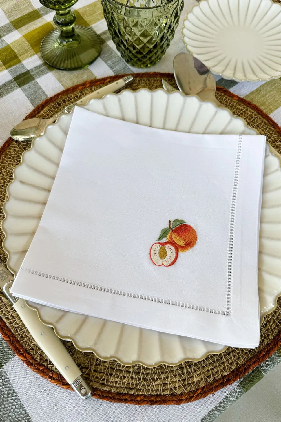 Set de 6 Servilletas Bordadas a Mano con Diseño de Frutas