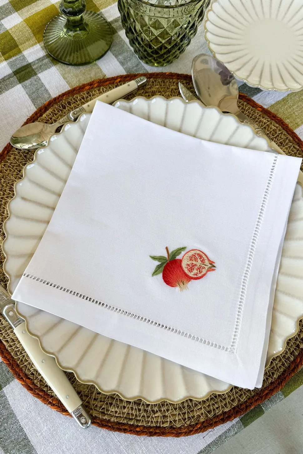 Set de 6 Servilletas Bordadas a Mano con Diseño de Frutas
