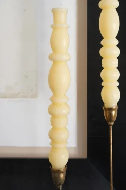 Set De Dos Velas Con Diseño De Candelabro