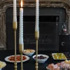 Set De Tres Candelabros Metálicos Dorados