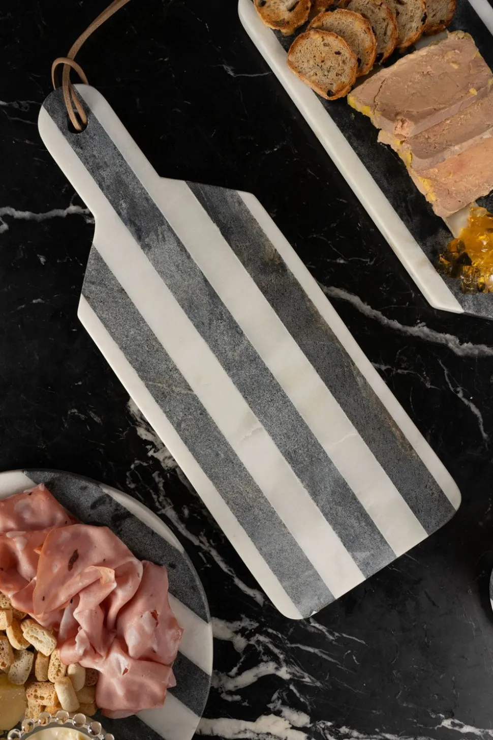 Tabla Rectangular De Mármol Blanca Y Gris Oscura