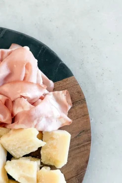 Tabla Redonda De Mármol Negra Y Madera Con Mango