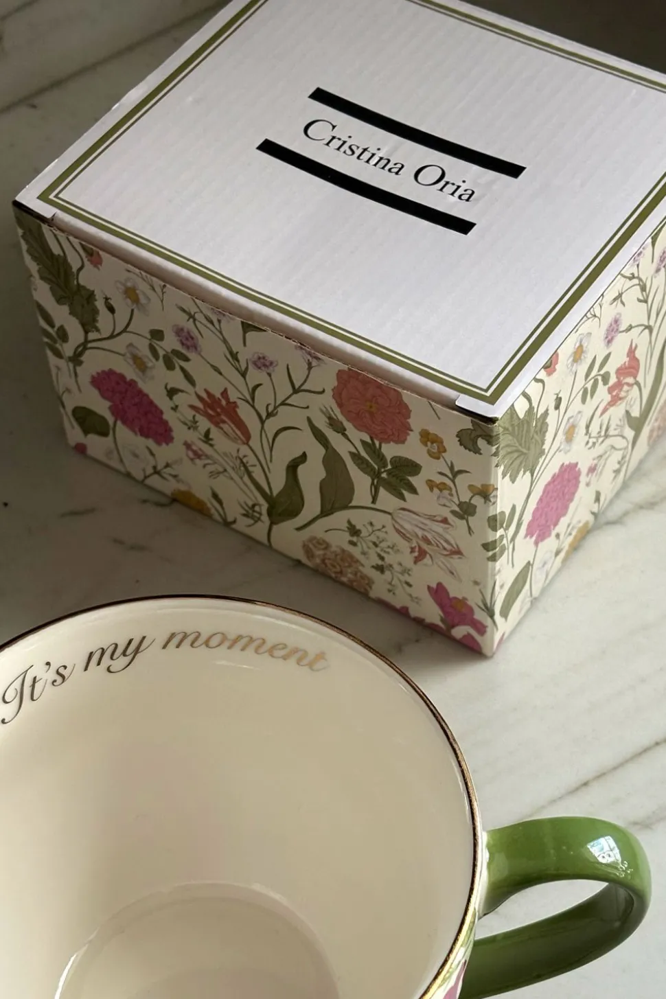 Taza Flores "It´s My Moment"