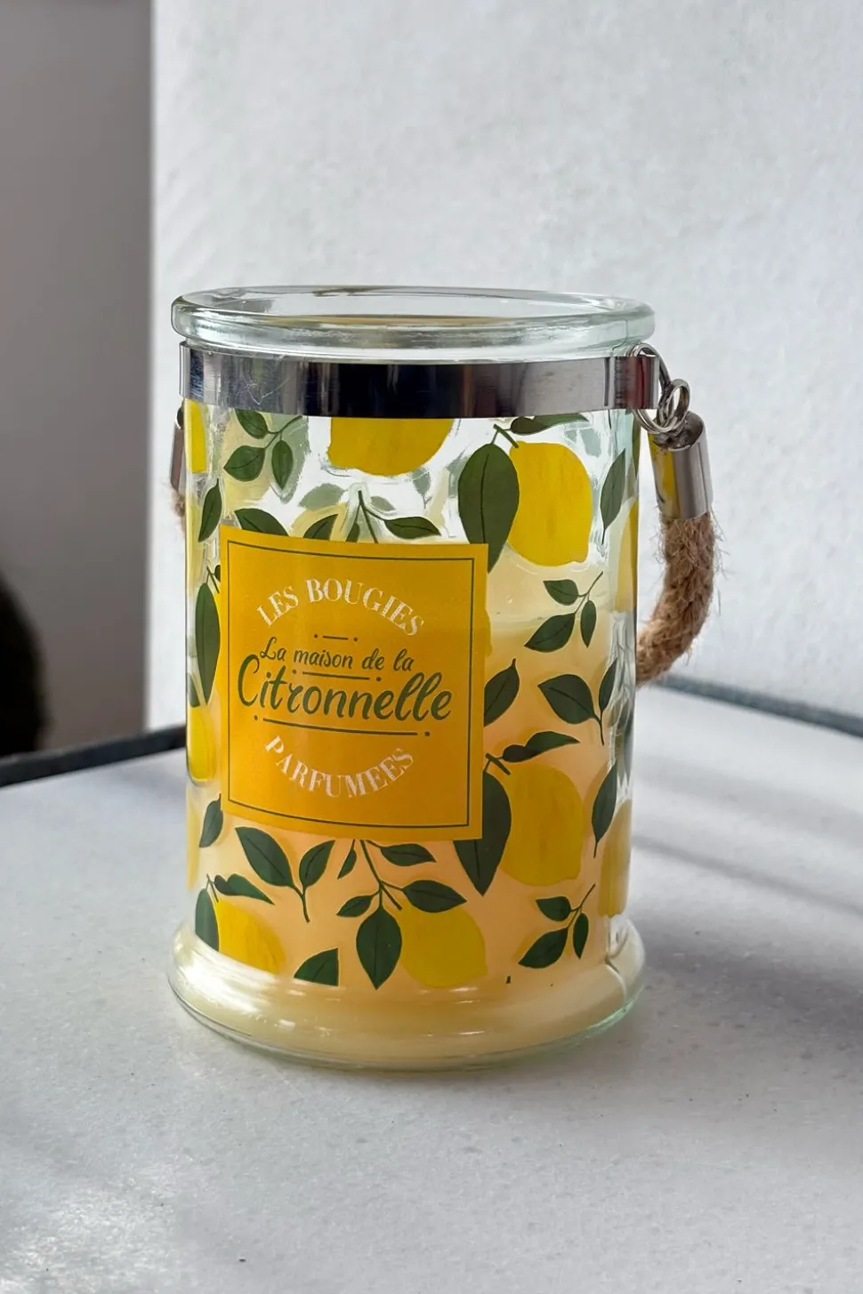Vela Con Asa De Cuerda Y Aroma A Citronela